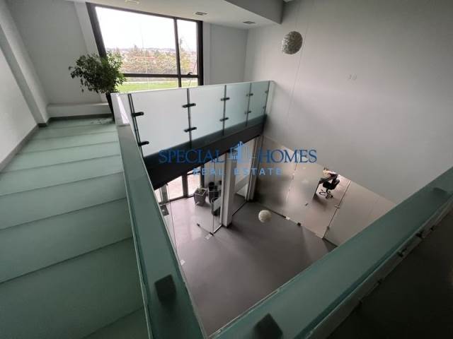 (For Sale) Commercial Building || Thessaloniki Suburbs/Thermi - 6.900 Sq.m, 5.000.000€ 