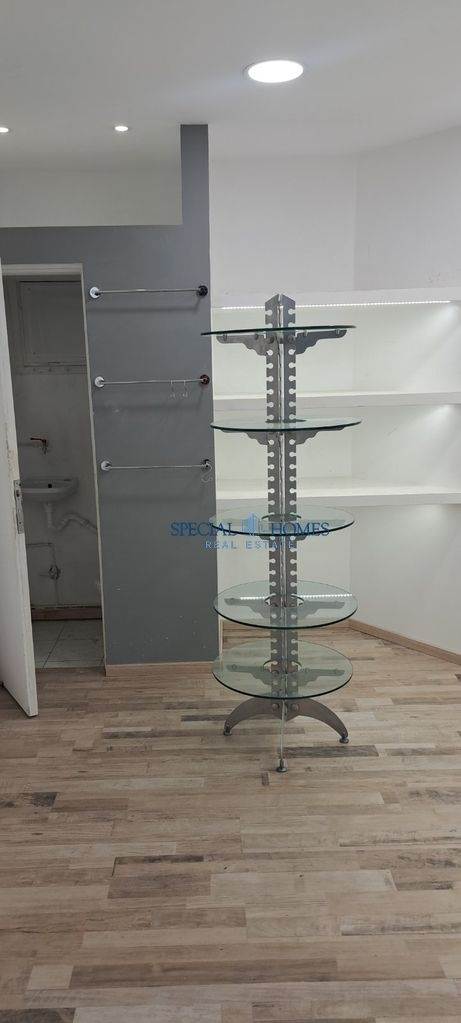 (For Rent) Commercial Retail Shop || Athens Center/Athens - 27 Sq.m, 450€ 