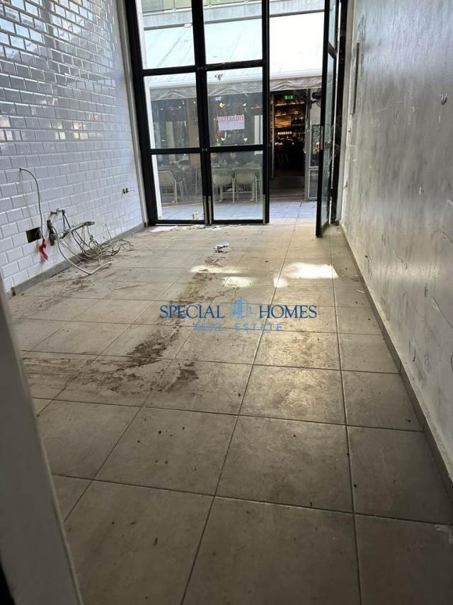 (For Sale) Commercial Retail Shop || Thessaloniki West/Ampelokipoi - 50 Sq.m, 80.000€ 