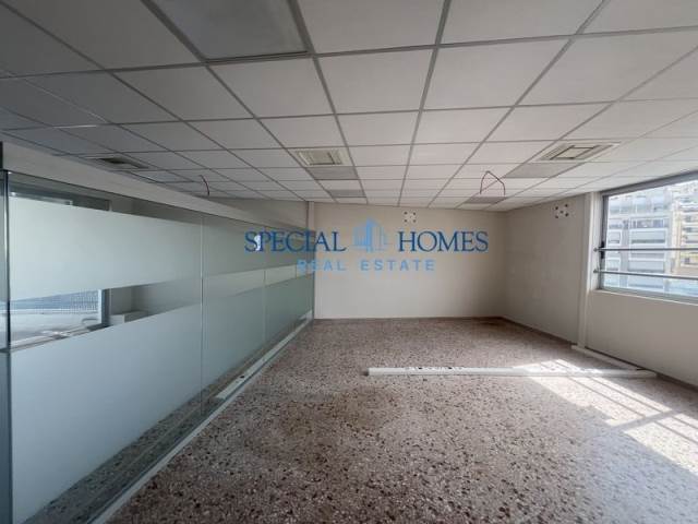 (For Sale) Commercial Office || Piraias/Piraeus - 120 Sq.m, 149.000€ 