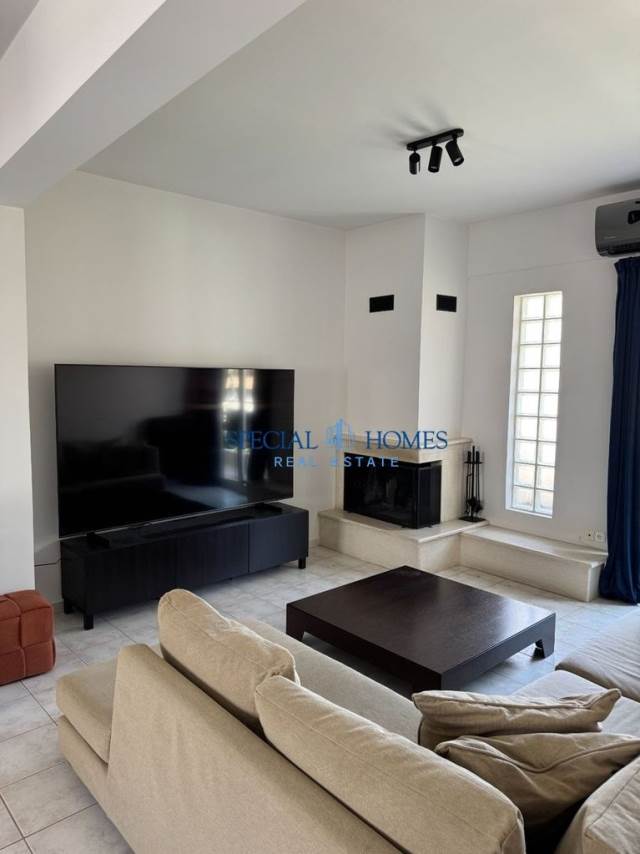(For Rent) Residential Maisonette || Athens Center/Vyronas - 106 Sq.m, 3 Bedrooms, 1.350€ 